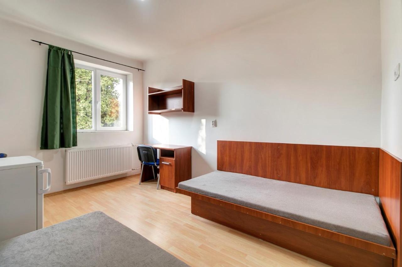 Obudai Diakszallo Hostel Budapest Luaran gambar