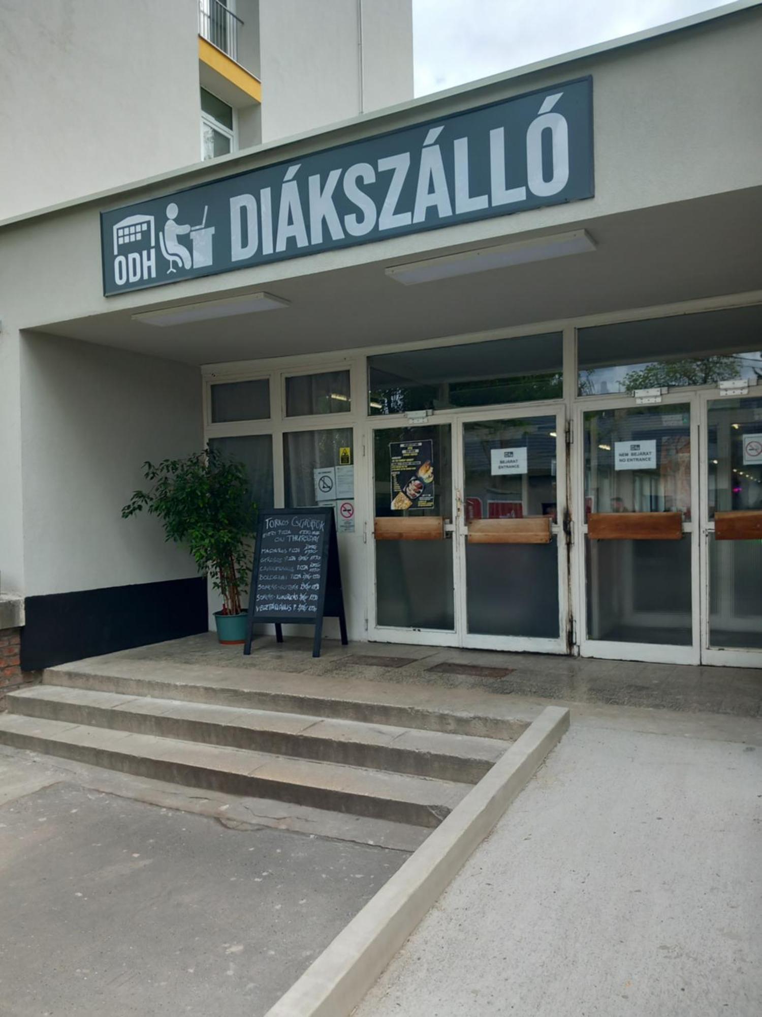 Obudai Diakszallo Hostel Budapest Luaran gambar